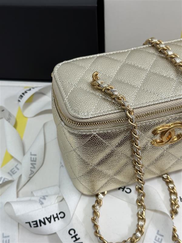 2026127205141511 700